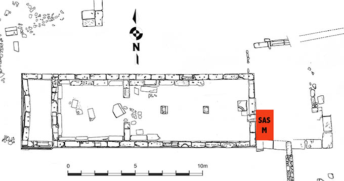State plan of Temple R with indication of Trench M
